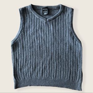 🤩 Boys’ Gray Sweater Vest